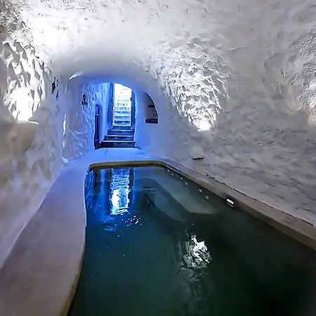 Santorini Vista Legacy Retreat - Live The History, Wake To The View *