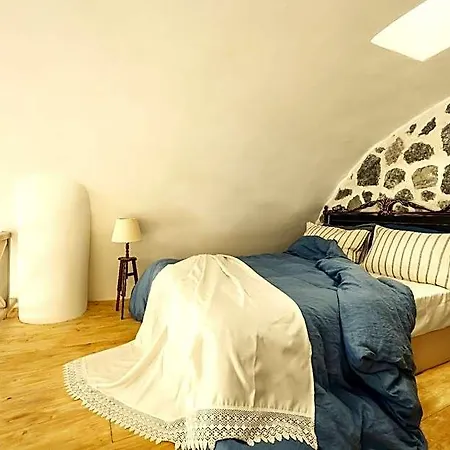 Santorini Vista Legacy Retreat - Live The History, Wake To The View