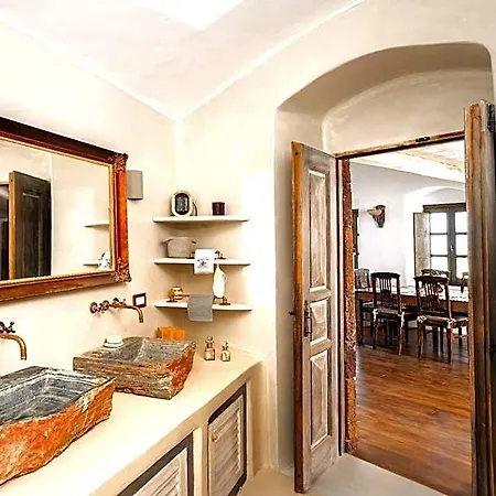 Santorini Vista Legacy Retreat - Live The History, Wake To The View *