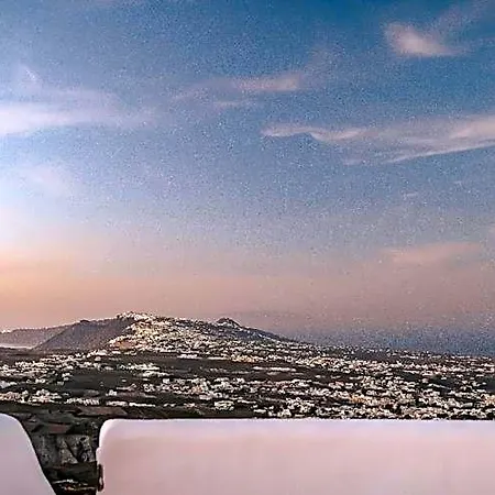 Santorini Vista Legacy Retreat - Live The History, Wake To The View Hotel