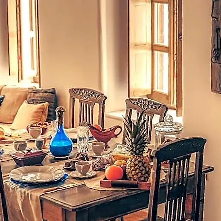 Santorini Vista Legacy Retreat - Live The History, Wake To The View *