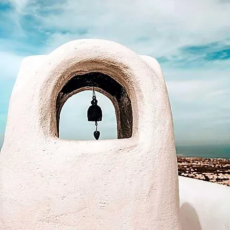 Hotel Santorini Vista Legacy Retreat - Live The History, Wake To The View